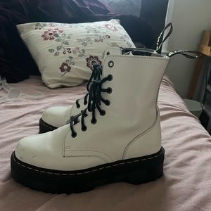 Platform Docs!! So cool barely worn